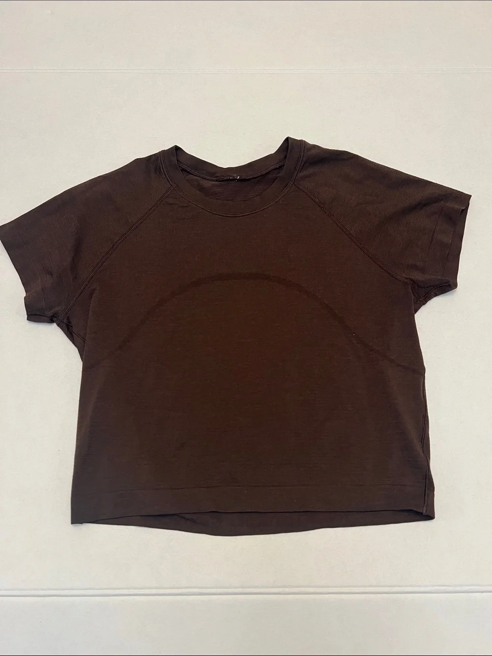 LULULEMON BROWN SHORT SLEEVED CROP WORKOUT TOP SIZE SMALL